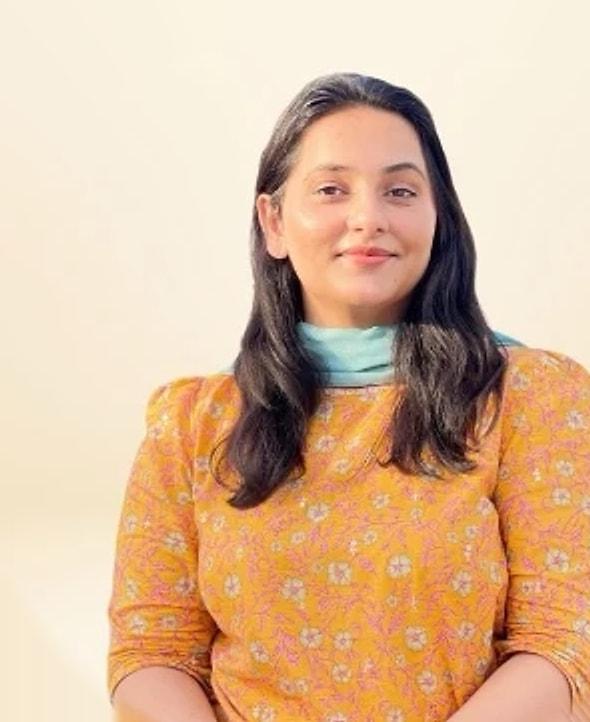 Portrait of Hafiza Hamna Mushtaq, clinical dietitian and nutritionist